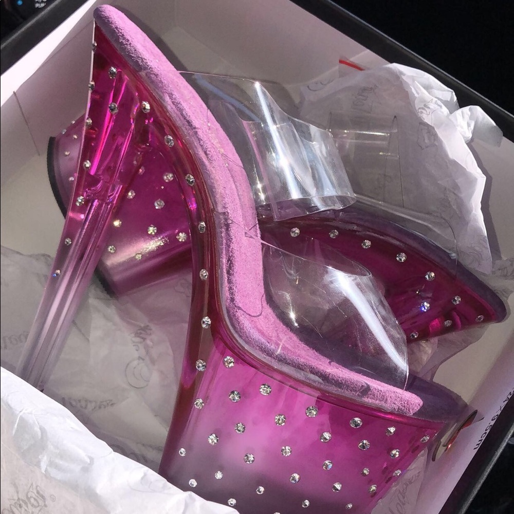 Pleaser heels